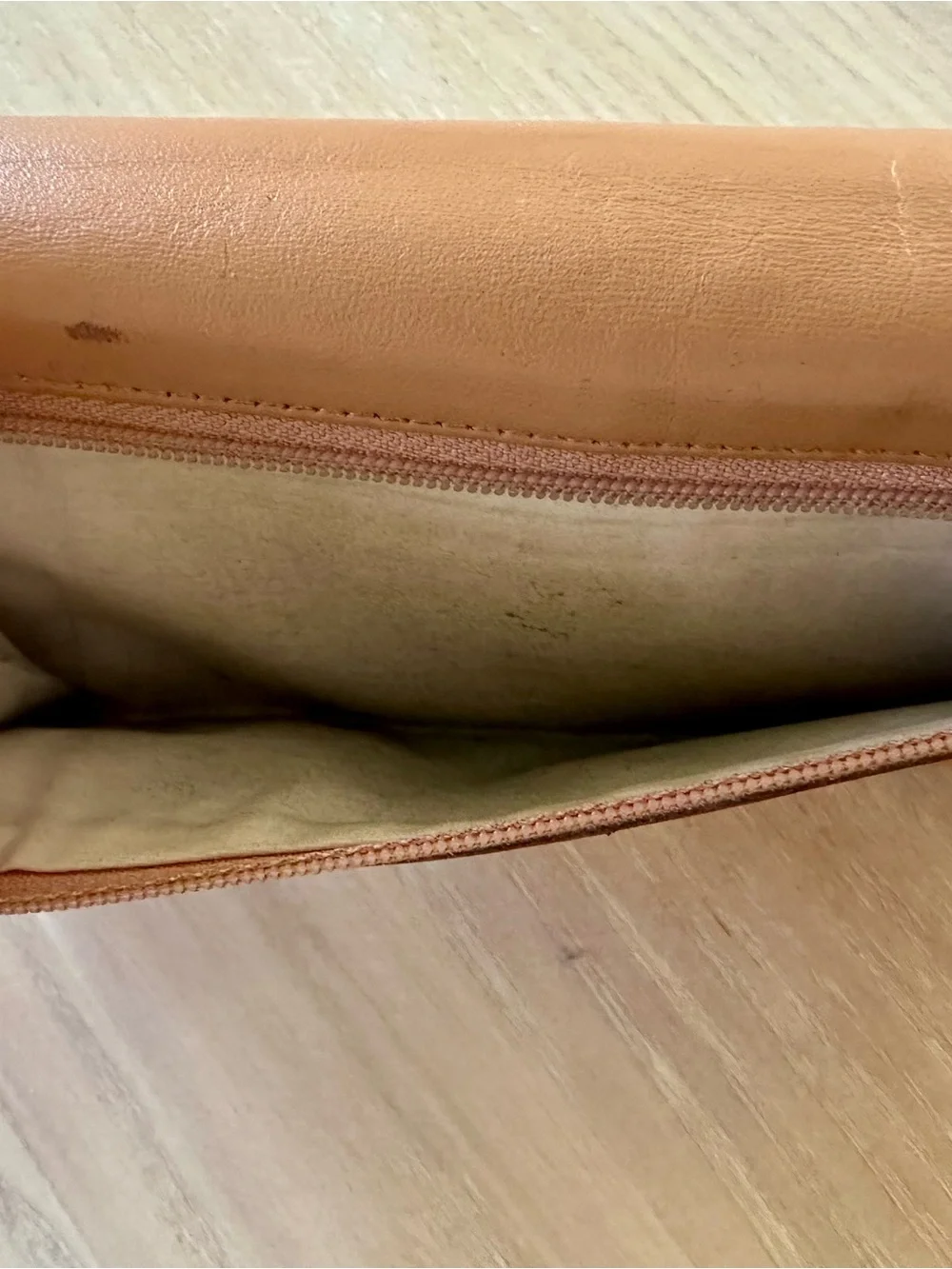 RADLEY LONDON Tan/Brown Leather Continental Wallet with Dog Motif